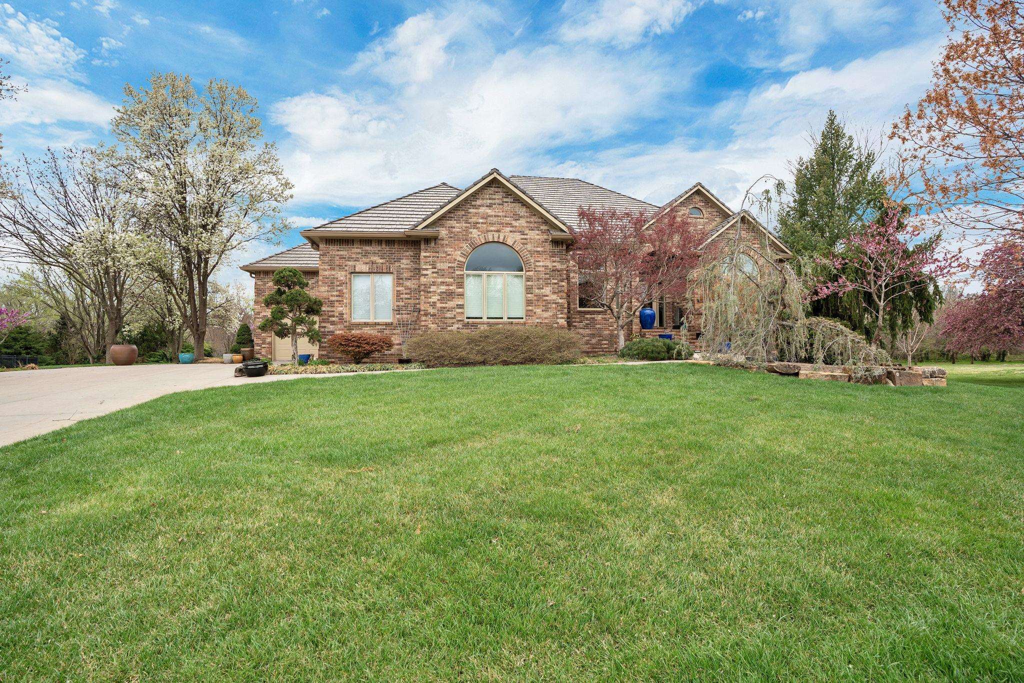 3 N Stagecoach Ct